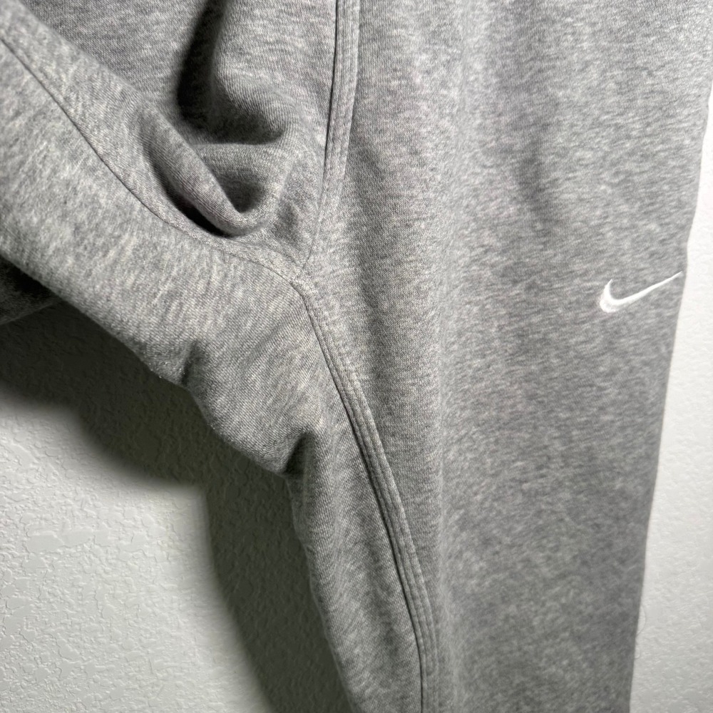 Nike Jogger Sweatpants | Gray Fleece Athletic Pants | Men Medium - Picture 3 of 10
